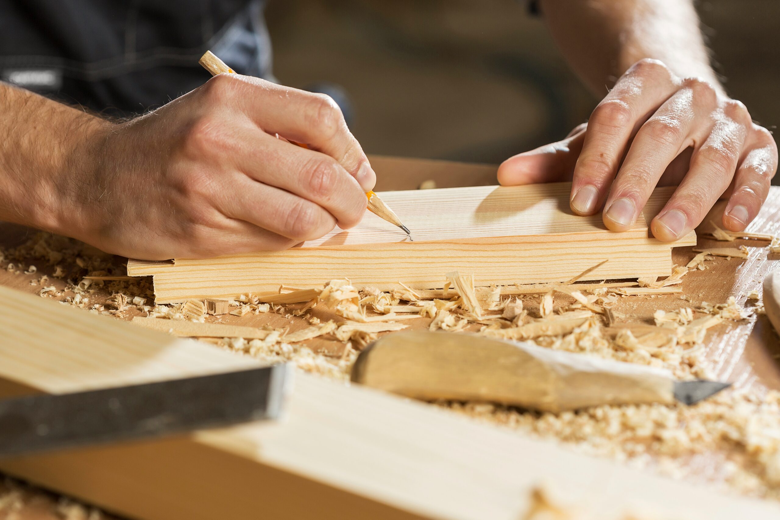 Maakcafé From tree to treasure, een workshop houtbewerking